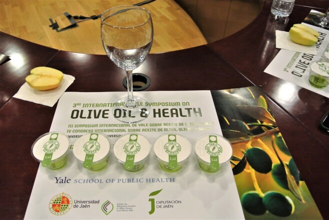 オリーブオイルの未来を拓く国際シンポジウム<br />現地レポート　”オリーブオイルと健康”<br />【オリーブ世界一の国　スペインから】