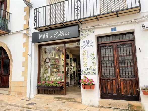 オリーブと世界遺産の町バエサで訪れたいオリーブオイル愛あふれる専門店<br />【オリーブ世界一の国　スペインから】