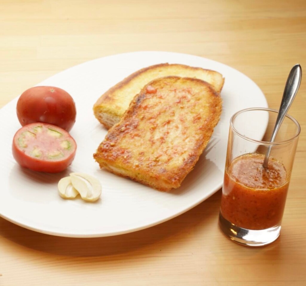 パンコントマテ：トマトとオリーブオイルが主役、簡単朝食の作り方